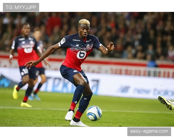 奥斯梅恩表现稳定性分析：高光与低迷背后的波动根源