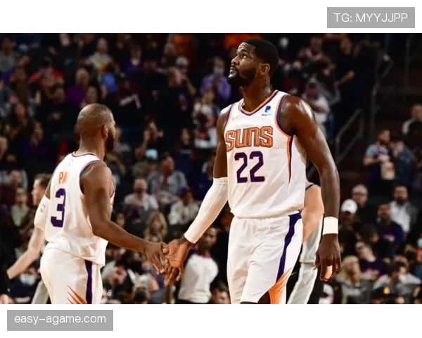 保罗挡拆组织拉开空间 提升球队关键时刻得分效率